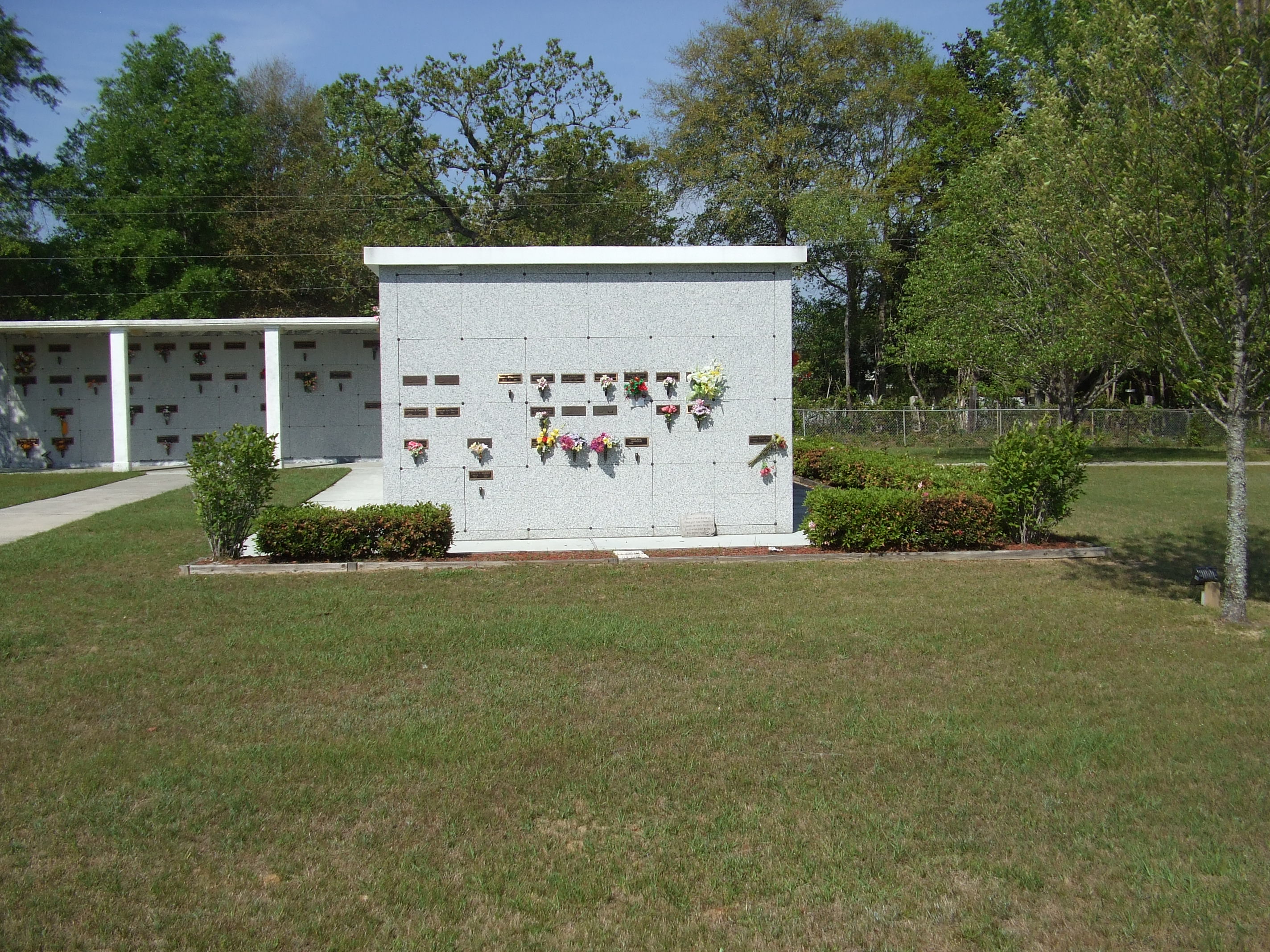 Live Oak Memorial Park Cemetary Mausoleum